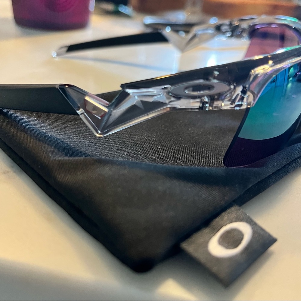 Youth Oakley Capacitor sunglasses